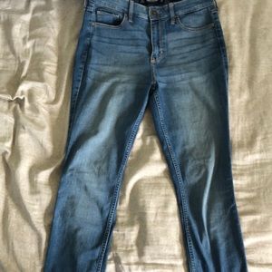 hollister jeans